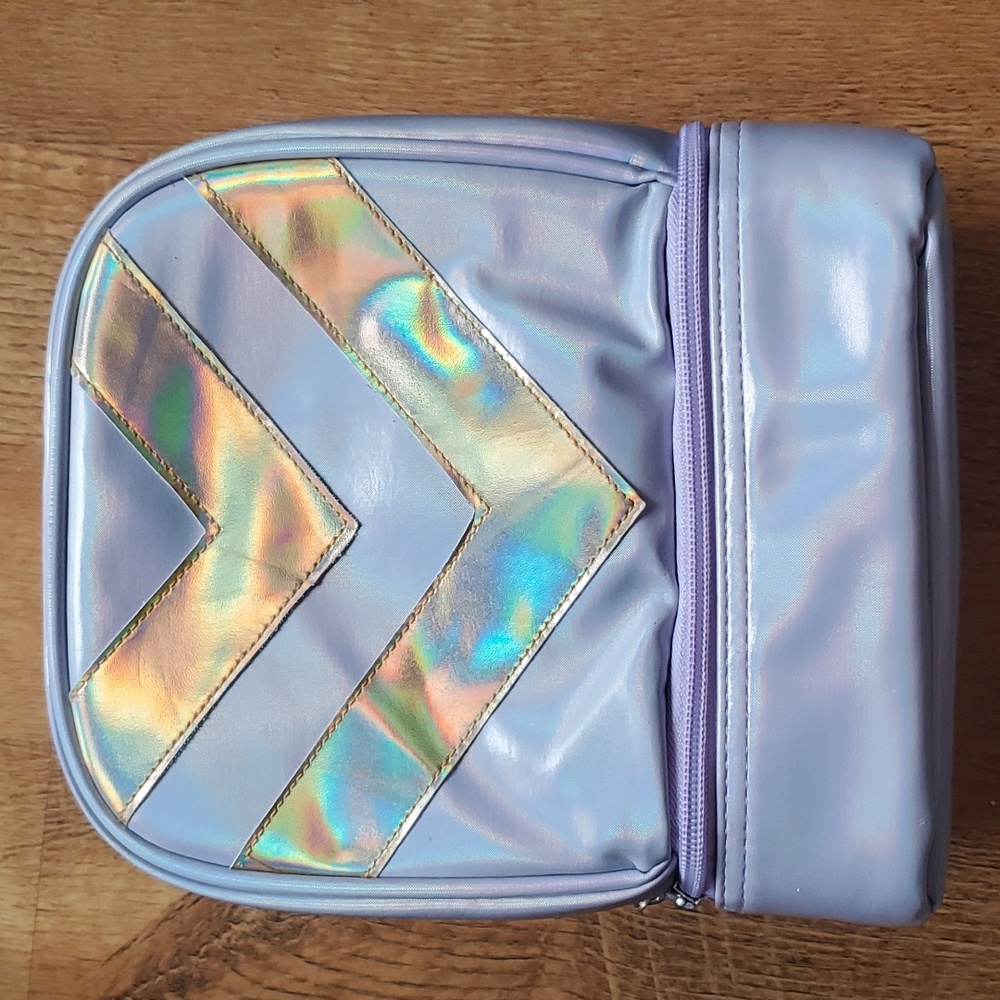 NWT‎ Irridescent Purple Lunchbox